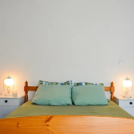 - Apartamento