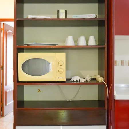- Apartamento *