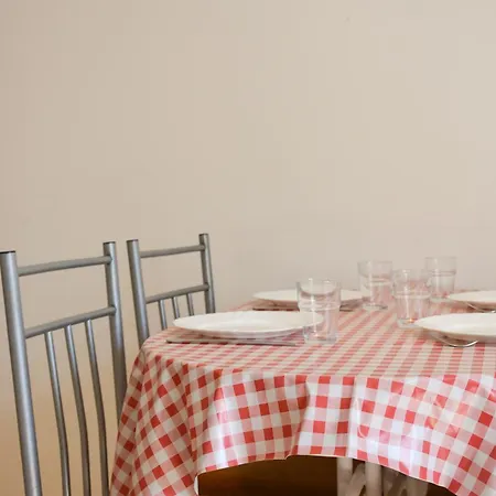 - Apartamento *